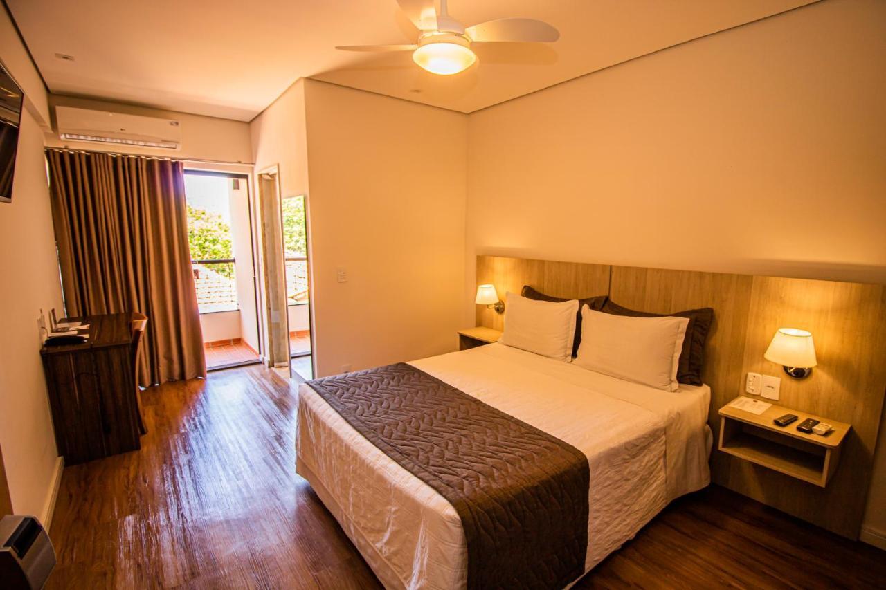 Prado Hotel Ампару Экстерьер фото